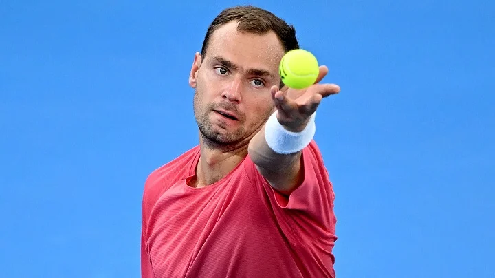 Аналитики OLIMPBET оценили шансы Сафиуллина в матче US Open против Монфиса