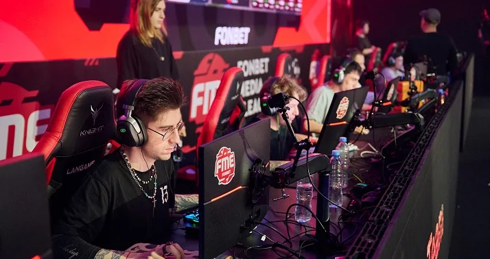 StRoGo, PCH3LK1N и des0ut примут участие в 9 сезоне FONBET MEDIA ELEAGUE по CS2