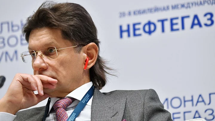 Федун о судействе в матче с «Локомотивом»: «Стоило мне уйти, стали судить нормально» Федун о судействе в матче с «Локомотивом»: «Стоило мне уйти, стали судить нормально»