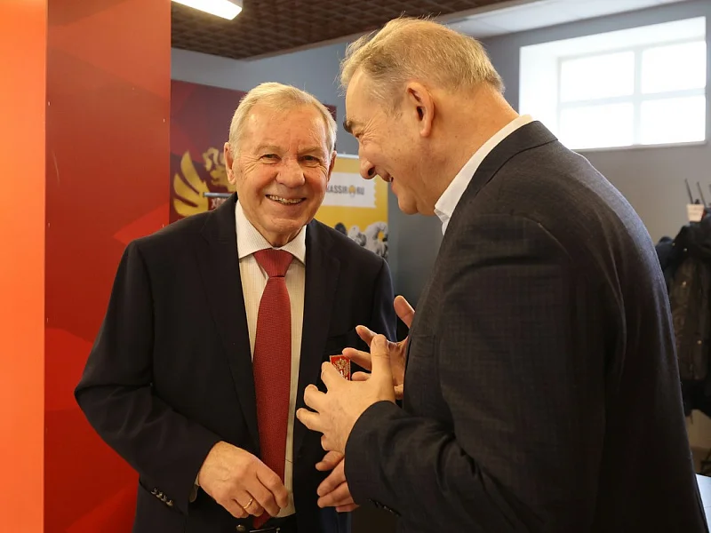 Майоров о позиции НХЛ по России на Олимпиаде: Мне 86 лет, я больше о своем здоровье забочусь Майоров о позиции НХЛ по России на Олимпиаде: Мне 86 лет, я больше о своем здоровье забочусь