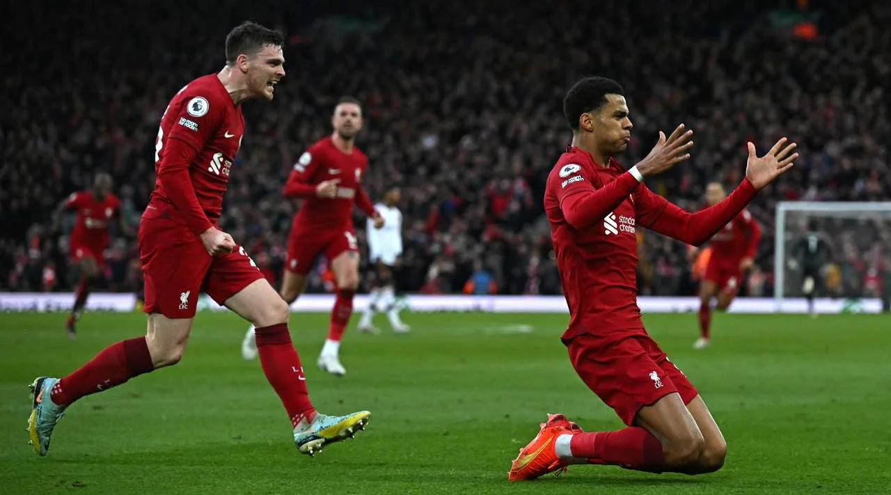 «Челси» и «Ливерпуль» сыграли вничью в перенесенном туре АПЛ «Челси» и «Ливерпуль» сыграли вничью в перенесенном туре АПЛ