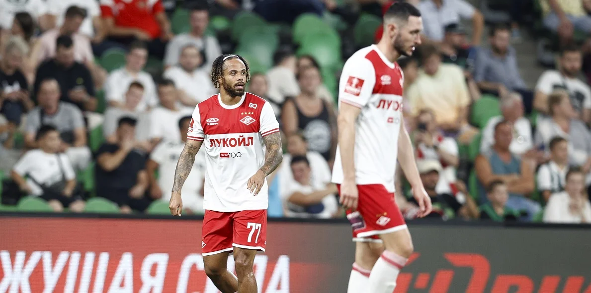 «Спартак» обыгрывает «Динамо» 2:0 к середине второго тайма «Спартак» обыгрывает «Динамо» 2:0 к середине второго тайма