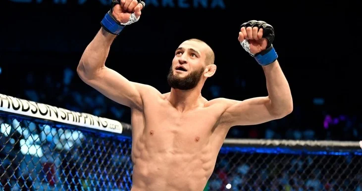 Бой между Чимаевым и Эдвардсом может возглавить UFC 300 Бой между Чимаевым и Эдвардсом может возглавить UFC 300
