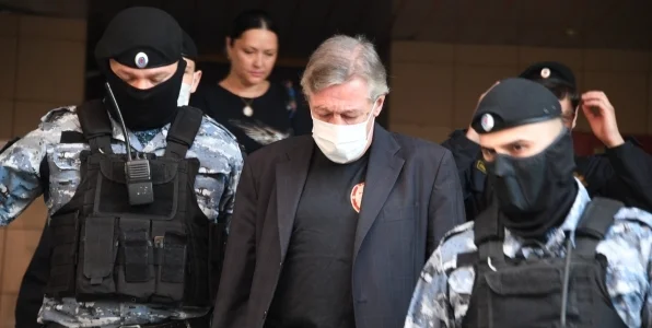 Адвокат Бушманов: УДО не помешает Ефремову оформить Fan ID и посещать игры «Спартака» Адвокат Бушманов: УДО не помешает Ефремову оформить Fan ID и посещать игры «Спартака»