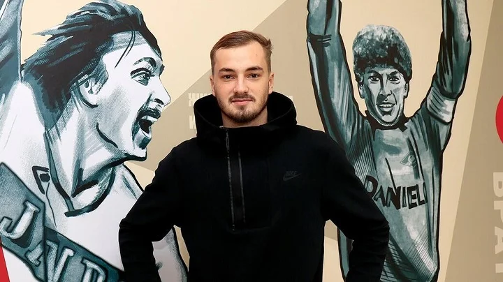 Вратарь «Спартака» переходит в «Факел» Вратарь «Спартака» переходит в «Факел»
