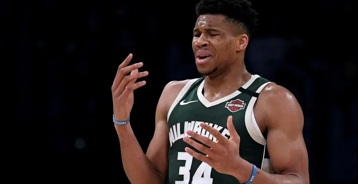 Эксперты ESPN назвали Адетокумбо главным претендентом на награду MVP в следующем сезоне Эксперты ESPN назвали Адетокумбо главным претендентом на награду MVP в следующем сезоне
