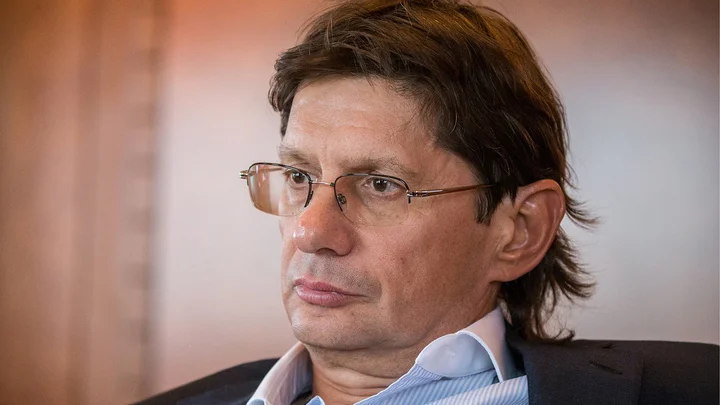 Глава пресс-службы «Спартака» Дмитрий Зеленов: «Все слухи мы опровергаем. Леонид Федун остается» Глава пресс-службы «Спартака» Дмитрий Зеленов: «Все слухи мы опровергаем. Леонид Федун остается»