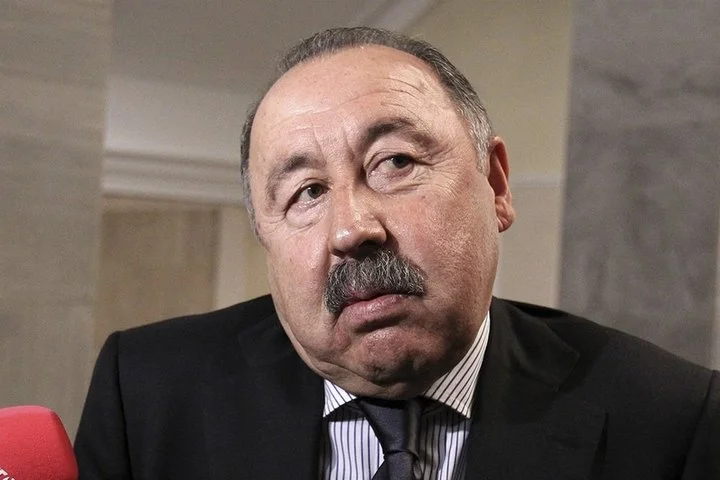 Валерий Газзаев: «Зенит» выделяется своими результатами, но это не значит, что он уже чемпион. Мне не нравится, что такое мнение высказывают наши специалисты» Валерий Газзаев: «Зенит» выделяется своими результатами, но это не значит, что он уже чемпион. Мне не нравится, что такое мнение высказывают наши специалисты»
