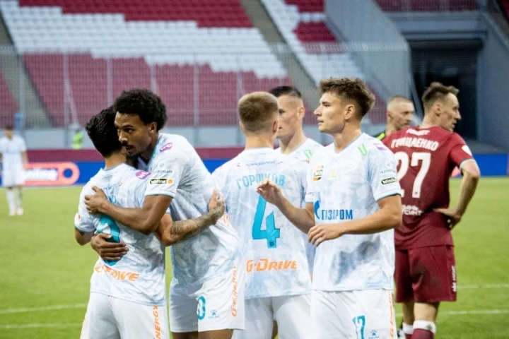 Александр Григорян: «Все изменения, которые внёс Семак, позволяют говорить о том, что «Зенит» будет доминировать ещё сильнее» Александр Григорян: «Все изменения, которые внёс Семак, позволяют говорить о том, что «Зенит» будет доминировать ещё сильнее»