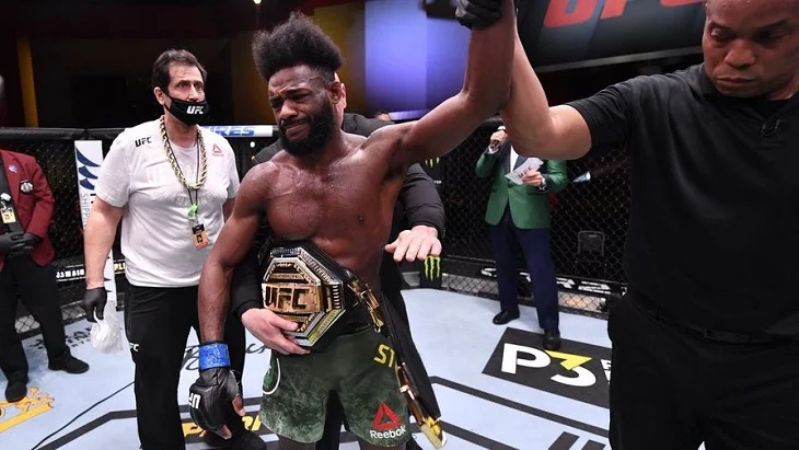 Стерлинг и О’Мэлли подерутся в главном событии UFC 292