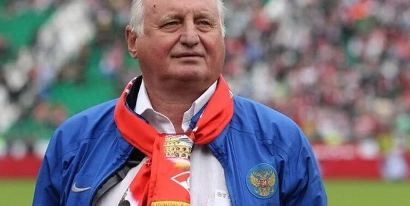 Гаврилов: Семак сильнее Романцева? Нет, это как божий дар и яичница! Гаврилов: Семак сильнее Романцева? Нет, это как божий дар и яичница!