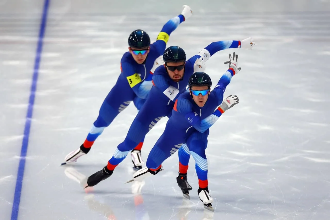 Российские конькобежцы вышли в финал командных соревнований