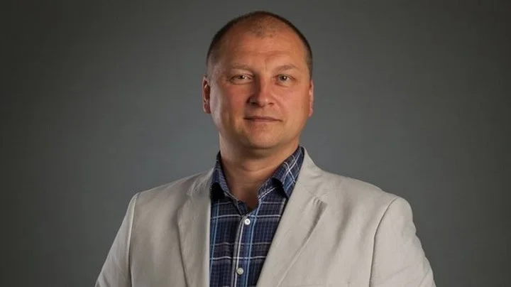 Алексей Дементьев: «Финал между «Тампой» и «Колорадо» очень яркий и атакующий. Выиграть три матча – недостаточно, поэтому и дальше есть за чем следить» Алексей Дементьев: «Финал между «Тампой» и «Колорадо» очень яркий и атакующий. Выиграть три матча – недостаточно, поэтому и дальше есть за чем следить»