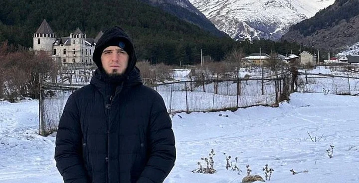 Махачев подтвердил слухи о бое Умара и Сэндхагена