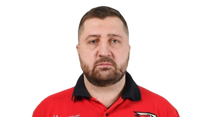 «Авангард» уволил Егора Шастина за пьянство и оскорбление игроков: «Действия Шастина были признаны несовместимыми с ценностями и принципами клуба» «Авангард» уволил Егора Шастина за пьянство и оскорбление игроков: «Действия Шастина были признаны несовместимыми с ценностями и принципами клуба»
