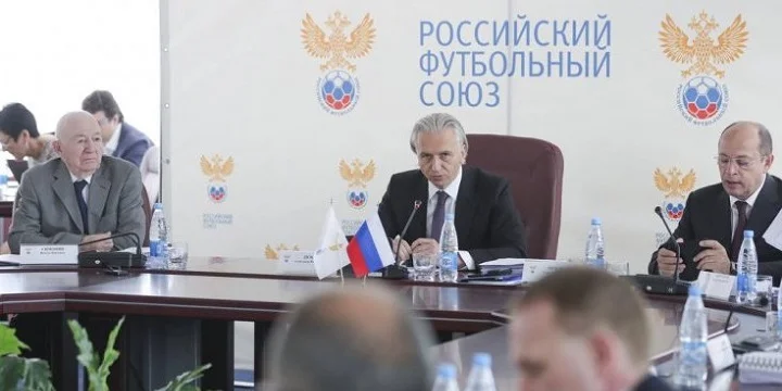 Новому лимиту - да, расширению РПЛ – нет! Итоги исполкома РФС Новому лимиту - да, расширению РПЛ – нет! Итоги исполкома РФС
