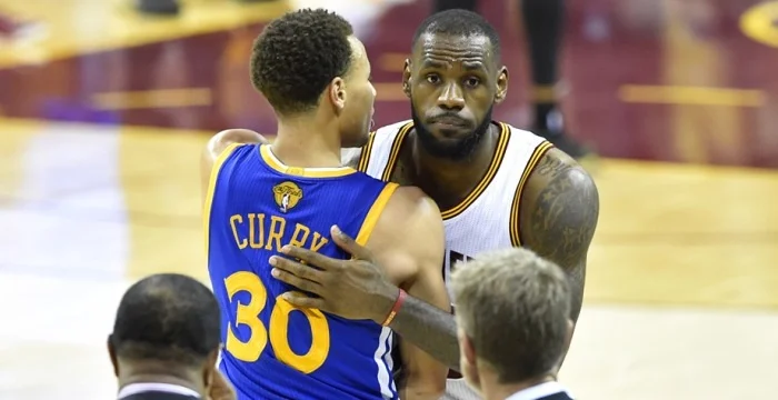 Карри лидирует в гонке за звание MVP финала НБА Карри лидирует в гонке за звание MVP финала НБА