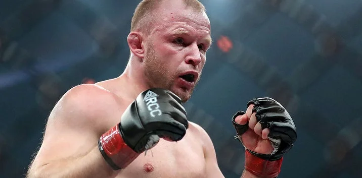 Шлеменко считает маловероятным бой Топурии с Махачевым в UFC Шлеменко считает маловероятным бой Топурии с Махачевым в UFC