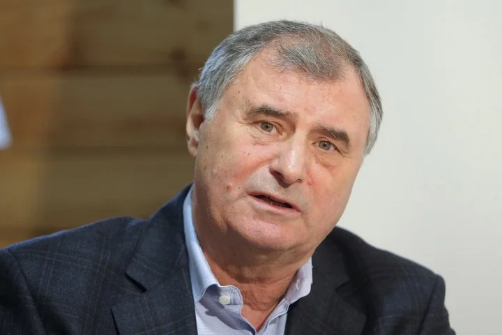 Анатолий Бышовец: «Шансы «Зенита» на победу повыше, но у «Локо» есть свои козыри» Анатолий Бышовец: «Шансы «Зенита» на победу повыше, но у «Локо» есть свои козыри»