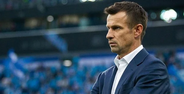 Семак после ничьей с «Ахматом»: «Они выставили бетонный автобус у ворот в первом тайме» Семак после ничьей с «Ахматом»: «Они выставили бетонный автобус у ворот в первом тайме»