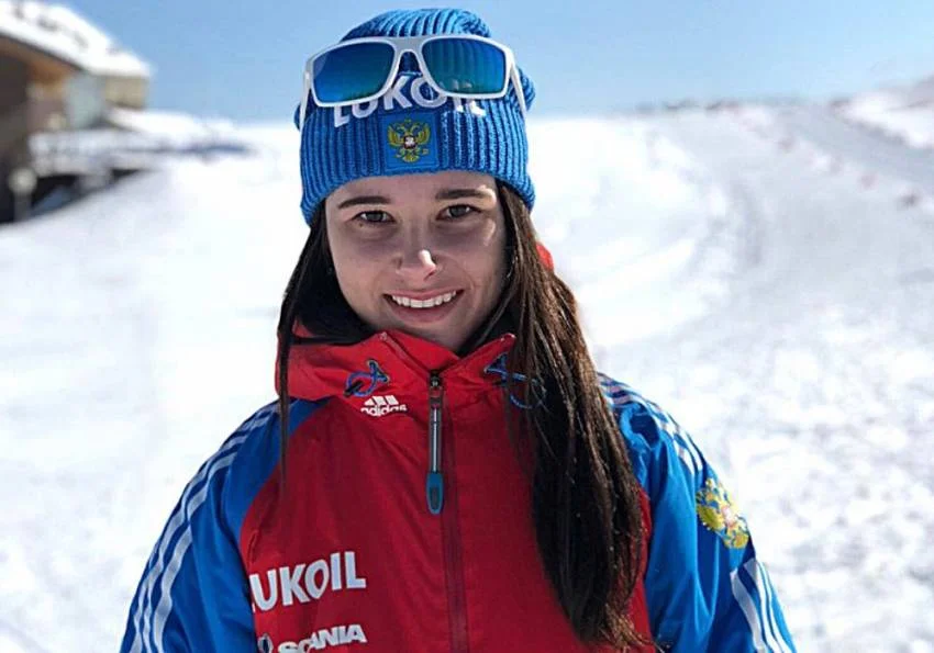 Сестра олимпийской чемпионки Непряевой выиграла классическую «разделку» на 5 км на юниорском ЧМ Сестра олимпийской чемпионки Непряевой выиграла классическую «разделку» на 5 км на юниорском ЧМ