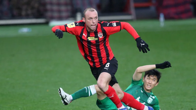 После первого тайма счет в матче «Рубин» и «Химки» 0:0 После первого тайма счет в матче «Рубин» и «Химки» 0:0