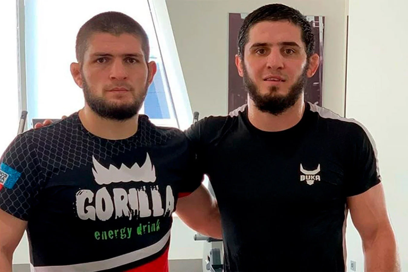 Хабиб хочет увидеть бой Махачева против Оливейры за титул UFC Хабиб хочет увидеть бой Махачева против Оливейры за титул UFC