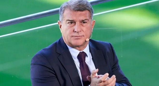 Лапорта снова отрицает интерес клуба к Холанду: «Он очень дорогой» Лапорта снова отрицает интерес клуба к Холанду: «Он очень дорогой»
