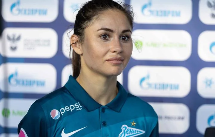 Лина Якупова рассказала, как изменился женский футбол в России за 11 лет: «Сейчас очень сильно вырос. Раньше было более любительски» Лина Якупова рассказала, как изменился женский футбол в России за 11 лет: «Сейчас очень сильно вырос. Раньше было более любительски»