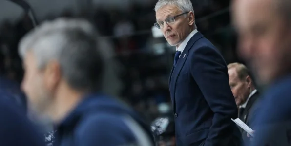 Плющев – о Ларионове: Мало тренеров, у которых есть свои принципы Плющев – о Ларионове: Мало тренеров, у которых есть свои принципы