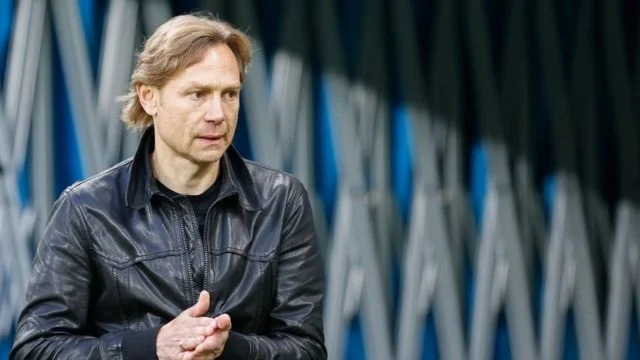 Карпин о том, что из-за Fan ID ребенка не пустили на футбол: «Еще что-то нужно для понимания» Карпин о том, что из-за Fan ID ребенка не пустили на футбол: «Еще что-то нужно для понимания»