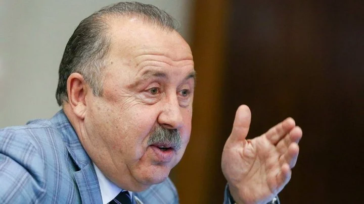 Валерий Газзаев: «Почему лучшего тренера сезона выбрали до финала Кубка России? Как теперь быть с Семаком, который сделал требл?» Валерий Газзаев: «Почему лучшего тренера сезона выбрали до финала Кубка России? Как теперь быть с Семаком, который сделал требл?»
