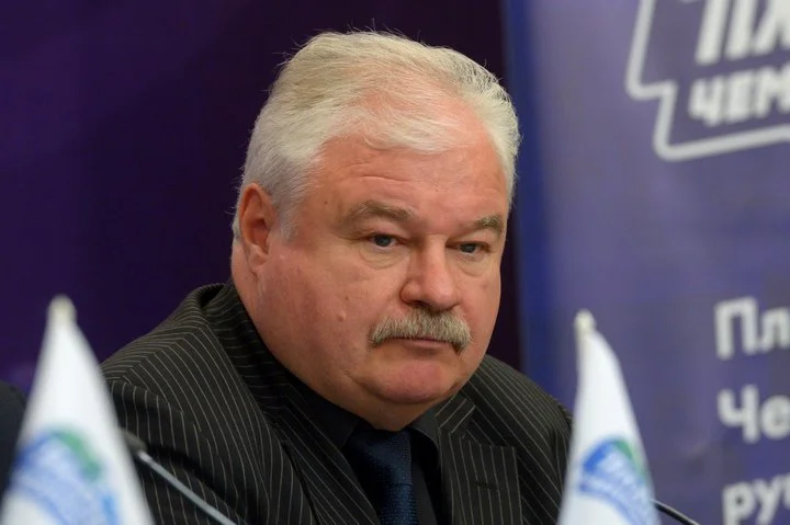 Владимир Плющев: «На мой взгляд, главная проблема «Авангарда» в том, что решения принимают на самом верху не совсем хоккейные люди» Владимир Плющев: «На мой взгляд, главная проблема «Авангарда» в том, что решения принимают на самом верху не совсем хоккейные люди»