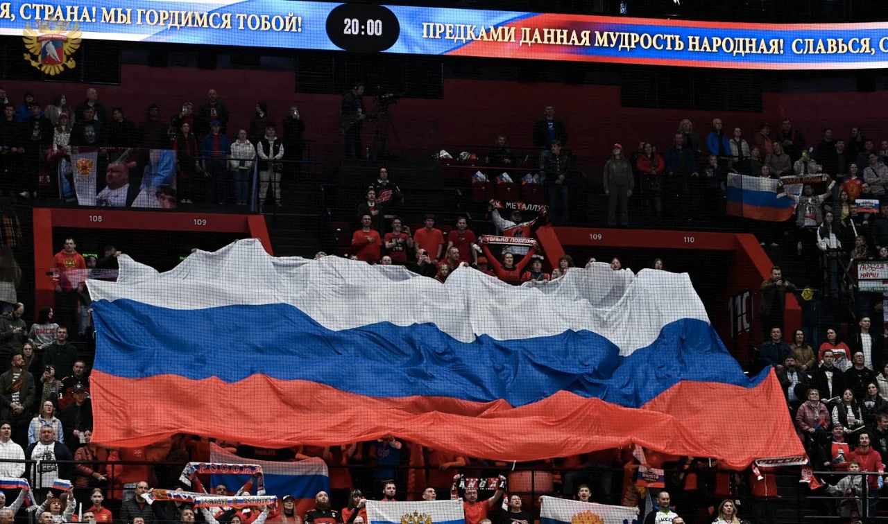 Тихонов о выдаче паспортов иностранцам: скоро коренному населению не будет места в России. В такси ни одного русского не найдешь Тихонов о выдаче паспортов иностранцам: скоро коренному населению не будет места в России. В такси ни одного русского не найдешь