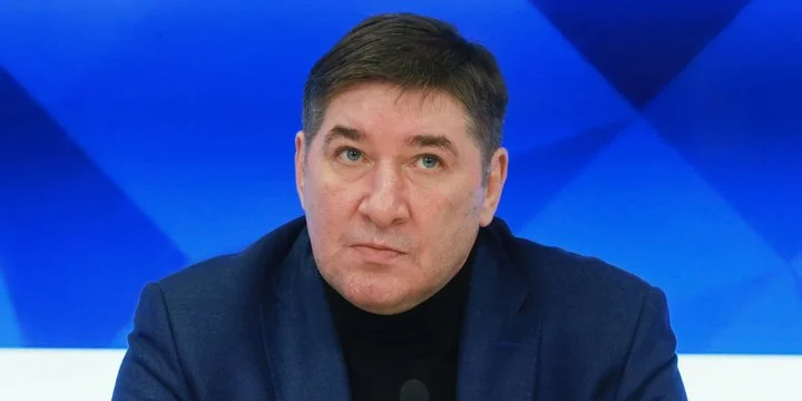 Александр Кожевников о возможном переименовании КХЛ: «Называть турнир чемпионатом России смысла не вижу. Должны решать клубы» Александр Кожевников о возможном переименовании КХЛ: «Называть турнир чемпионатом России смысла не вижу. Должны решать клубы»