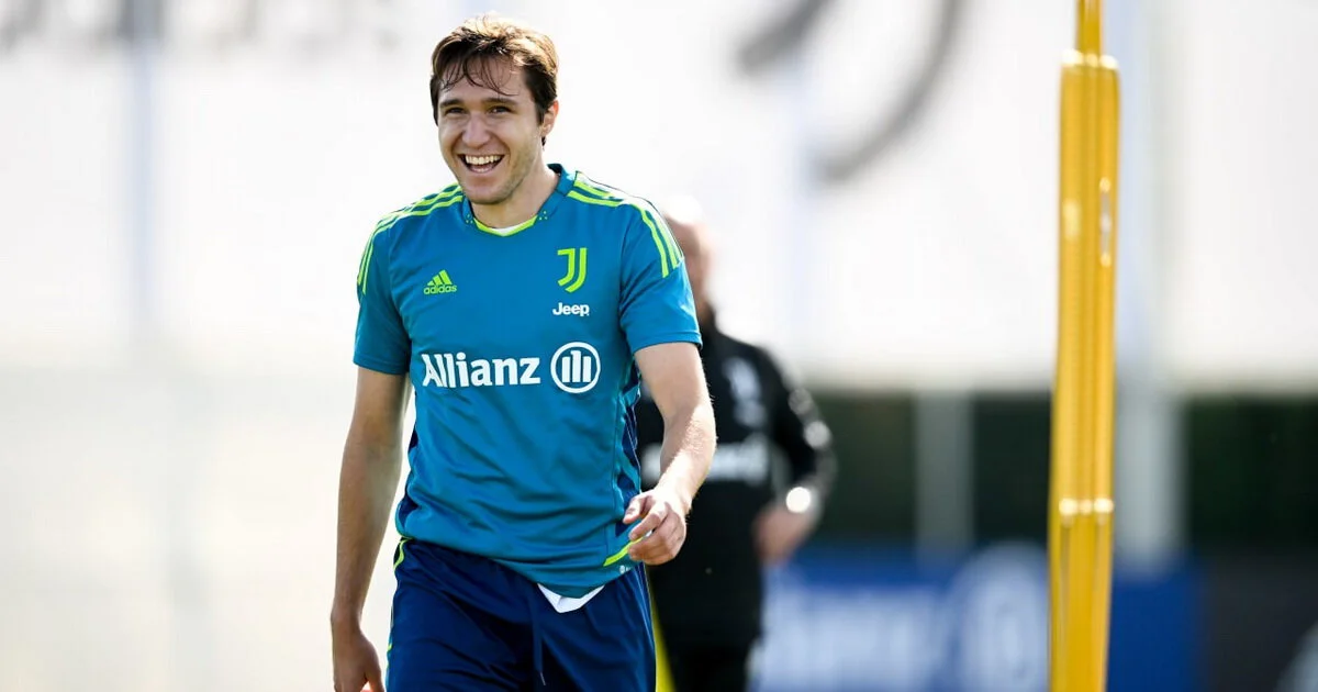 «Ювентус» хочет включить Кьезу в сделку с МЮ по Гринвуду или Санчо «Ювентус» хочет включить Кьезу в сделку с МЮ по Гринвуду или Санчо