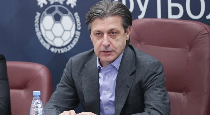 Губерниев о возможном преемнике Хачатурянца: «Уйдёт он — придёт другой. Вообще всё равно» Губерниев о возможном преемнике Хачатурянца: «Уйдёт он — придёт другой. Вообще всё равно»
