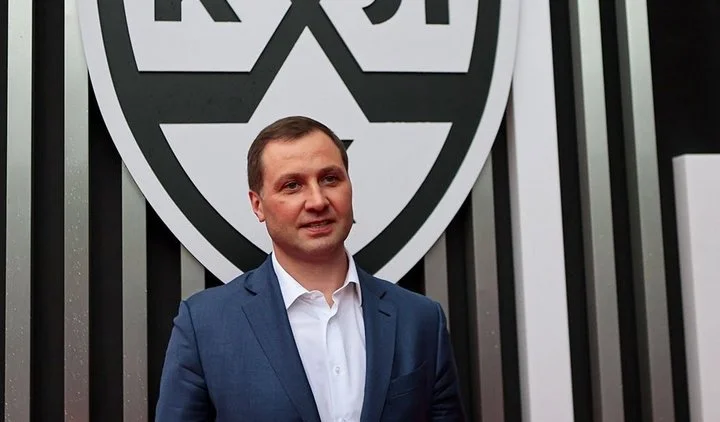 Алексей Морозов: «На данный момент нет определенного решения по формату плей‑офф. В сентябре будет совет директоров, думаю, там многое решится» Алексей Морозов: «На данный момент нет определенного решения по формату плей‑офф. В сентябре будет совет директоров, думаю, там многое решится»