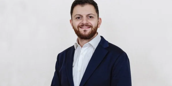 Тарханов о перестановках в «Крыльях»: видимо, отголоски той истории, просто так не убирают Тарханов о перестановках в «Крыльях»: видимо, отголоски той истории, просто так не убирают