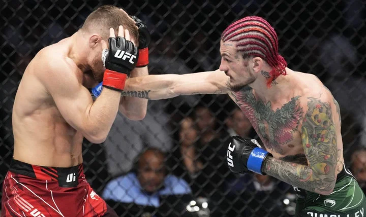 Генри Сехудо про проигрыш Петра Яна: «Худшее ограбление в истории UFC. Надеюсь, наш спорт не превратится в бокс»