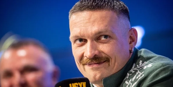 Монсон: не нравится так говорить, но Усик — лучший в мире, правда есть правда Монсон: не нравится так говорить, но Усик — лучший в мире, правда есть правда