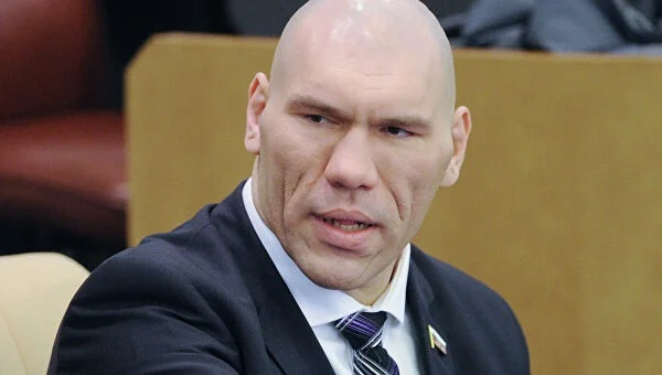 Валуев о санкциях ИИХФ в отношении российского хоккея: «Ампутируют сами себе руку. В итоге не будет никакой достойной конкуренции» Валуев о санкциях ИИХФ в отношении российского хоккея: «Ампутируют сами себе руку. В итоге не будет никакой достойной конкуренции»