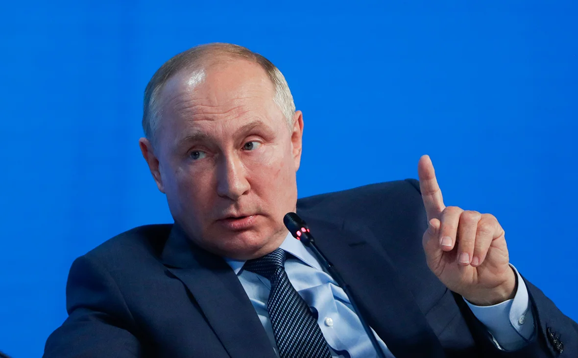 «Поистине выдающийся личный вклад в медальную «копилку» нашей сборной». Путин поздравил Большунова с тремя золотыми медалями Олимпиады в Пекине «Поистине выдающийся личный вклад в медальную «копилку» нашей сборной». Путин поздравил Большунова с тремя золотыми медалями Олимпиады в Пекине