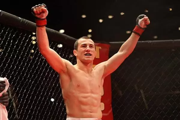 Фрэнки Саенз - Мераб Двалишвили. Прогноз и ставки на бой UFC (10.12.2017) Фрэнки Саенз - Мераб Двалишвили. Прогноз и ставки на бой UFC (10.12.2017)