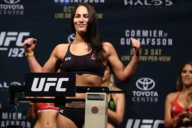 Калиндра Фария - Джессика Ай. Прогноз и ставки на бой UFC (15.01.2018) Калиндра Фария - Джессика Ай. Прогноз и ставки на бой UFC (15.01.2018)