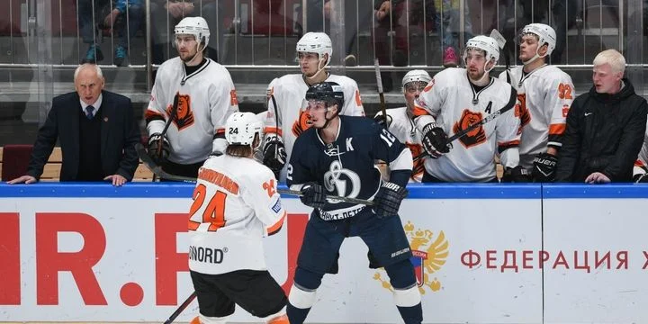 «Молот» - «Динамо» Санкт-Петербург «Молот» - «Динамо» Санкт-Петербург