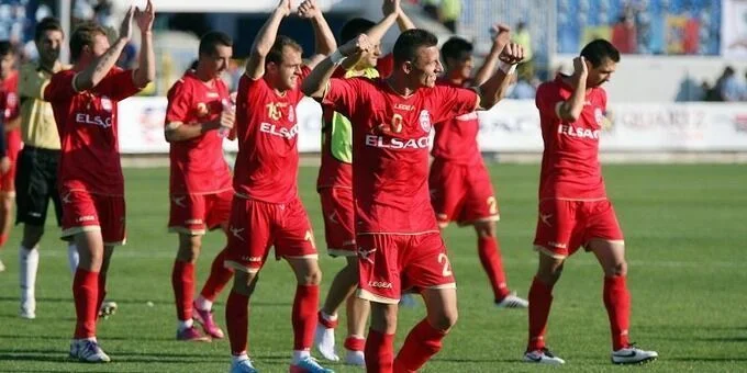 Динамо Бухарест — Академика Клинчени: прогноз на матч чемпионата Румынии (2 августа 2021 года) Динамо Бухарест — Академика Клинчени: прогноз на матч чемпионата Румынии (2 августа 2021 года)