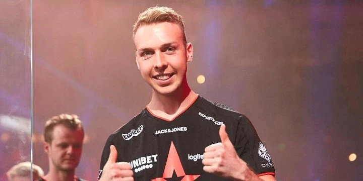 Astralis — ENCE. Прогноз на матч CS:GO (17 августа 2021 года) Astralis — ENCE. Прогноз на матч CS:GO (17 августа 2021 года)