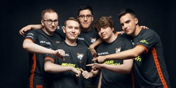 Virtus.pro — PSG.LGD. Прогноз на матч Dota 2 (26 августа 2021 года)