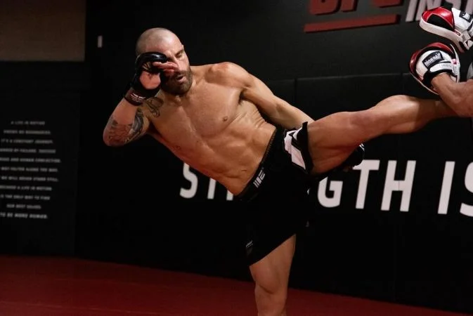 Александр Волкановски — Брайан Ортега. Прогноз на UFC (26 сентября 2021 года) Александр Волкановски — Брайан Ортега. Прогноз на UFC (26 сентября 2021 года)